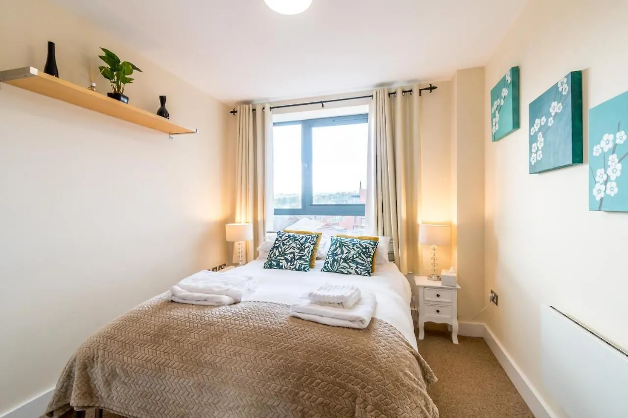 公寓 Spacious City 2 Bed, 2 Bath, Free Parking & Wifi 谢菲尔德